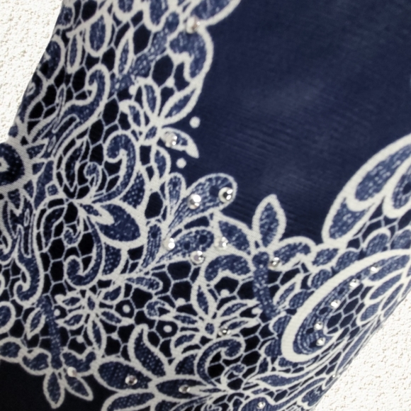 INC INTERNATIONAL CONCEPTS SEMI SHEER NYLON TOP-SMALL-FLORAL RHINESTONE - Picture 8 of 8